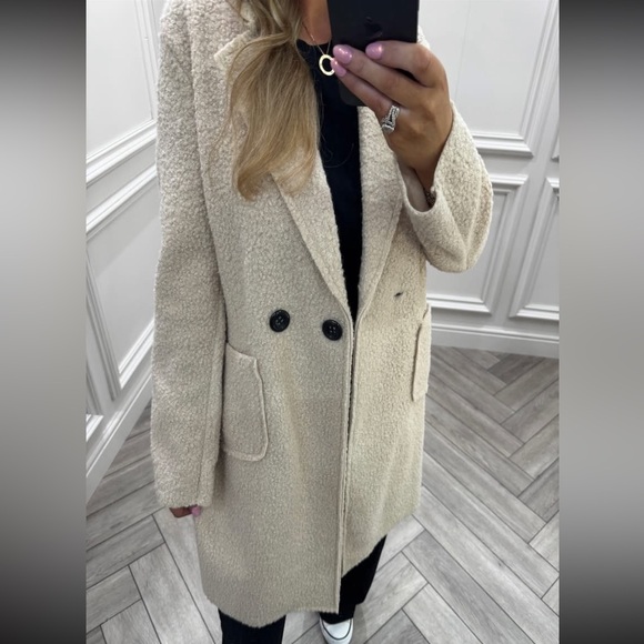 MADE IN ITALY FABULOUS BOUCLE CHIC COAT - Picture 1 of 2